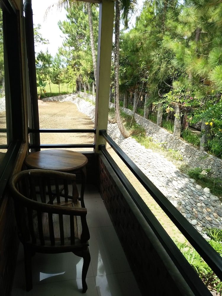 Bukit Alamanda Resort & Resto Deluxe Cattleya 18