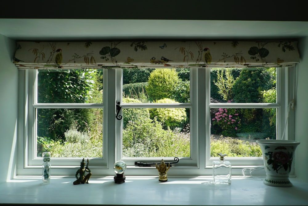 Corner House Superior Double Room, Ensuite, Garden View (The Green Room ) 7