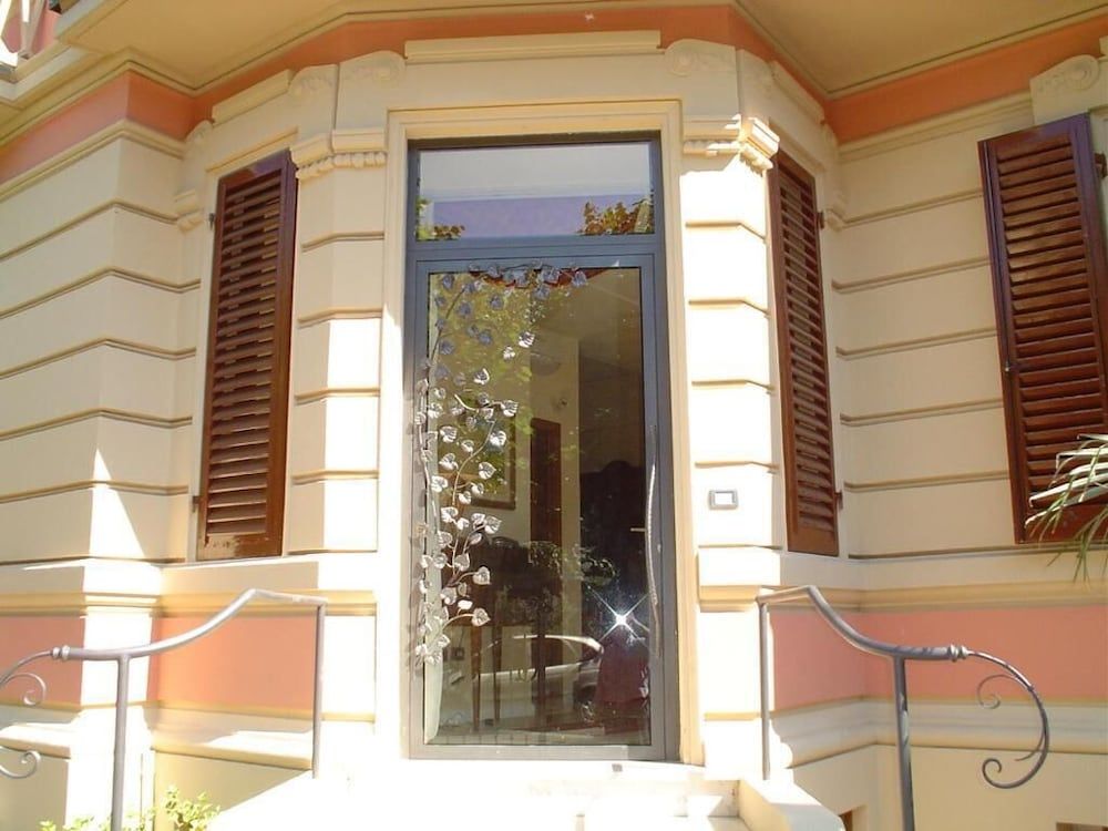 Petit Chateau