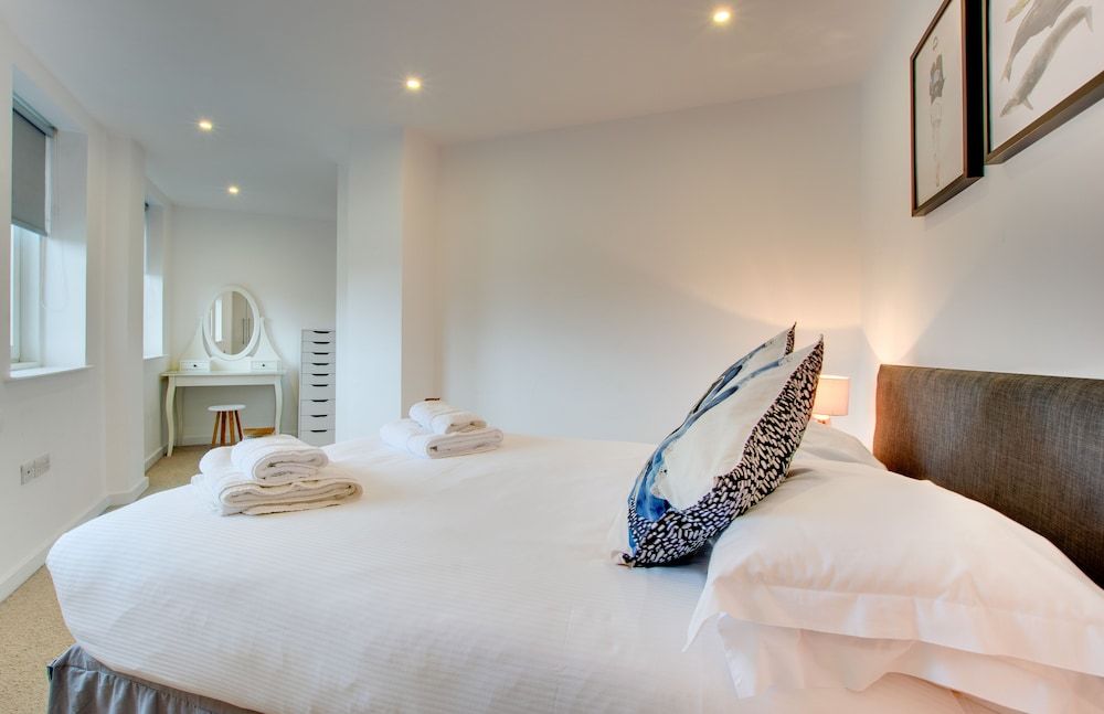 City Centre 5th Floor Apartment, 2 Bedrooms
