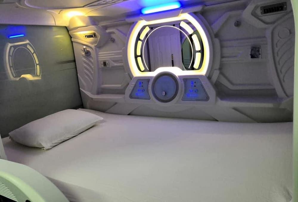undefined Bangau Capsule Hotel - Downtown KLIA 4