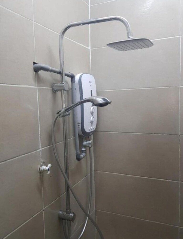 Kl Backpackers @ Klia Bunk Bed in Female Dormitory Room 6