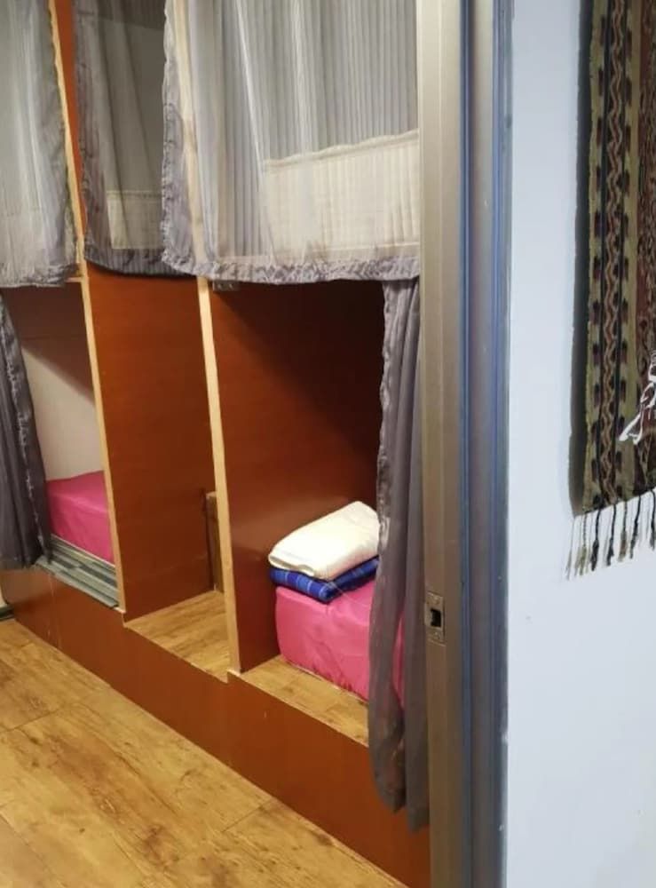 Kl Backpackers @ Klia Super Single Bed in Mixed Dormitory Room 5