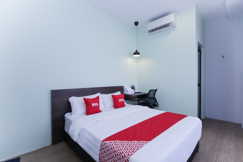 undefined OYO 90399 Green Home Hotel 5