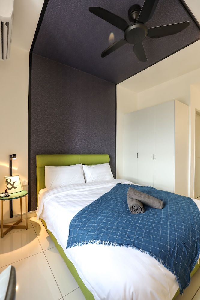 undefined Horizon Suites 8