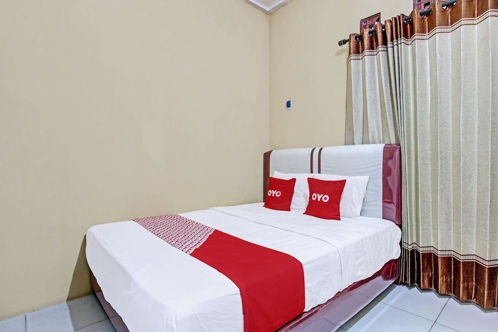 Hotel O Amole Paviliun Syariah Standard Double Room