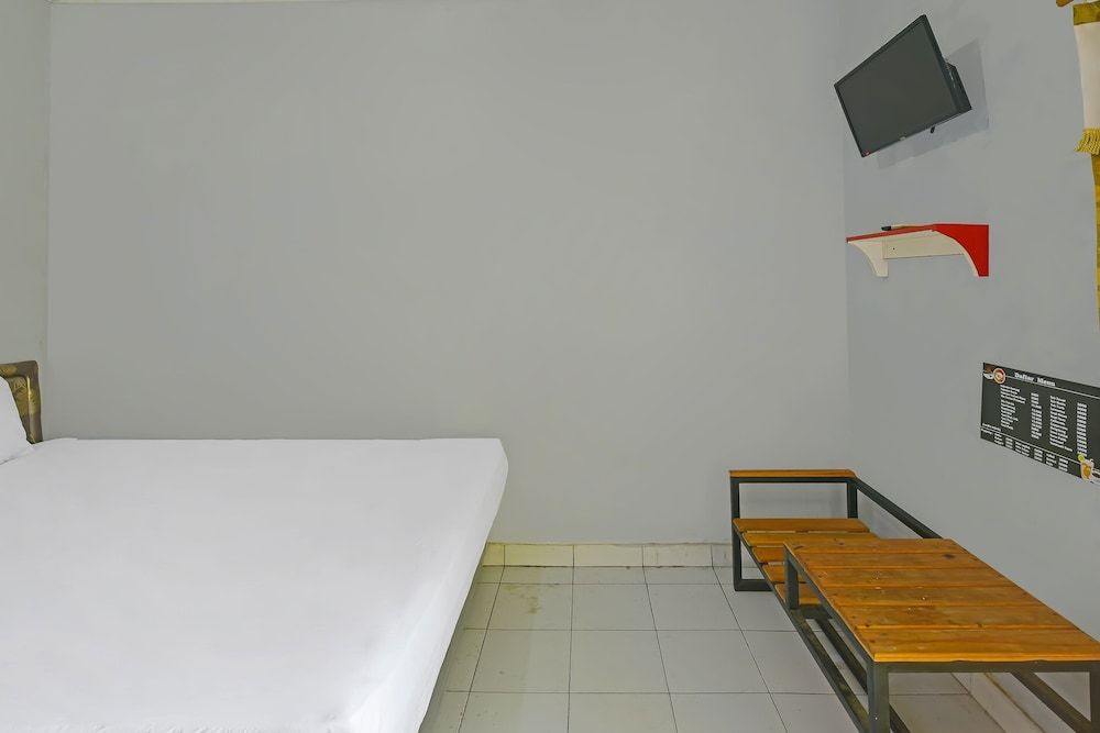 Hotel O Cipto Arum Double Room 4