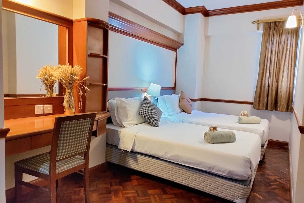 Star Regency by Plush Deluxe Penthouse 6