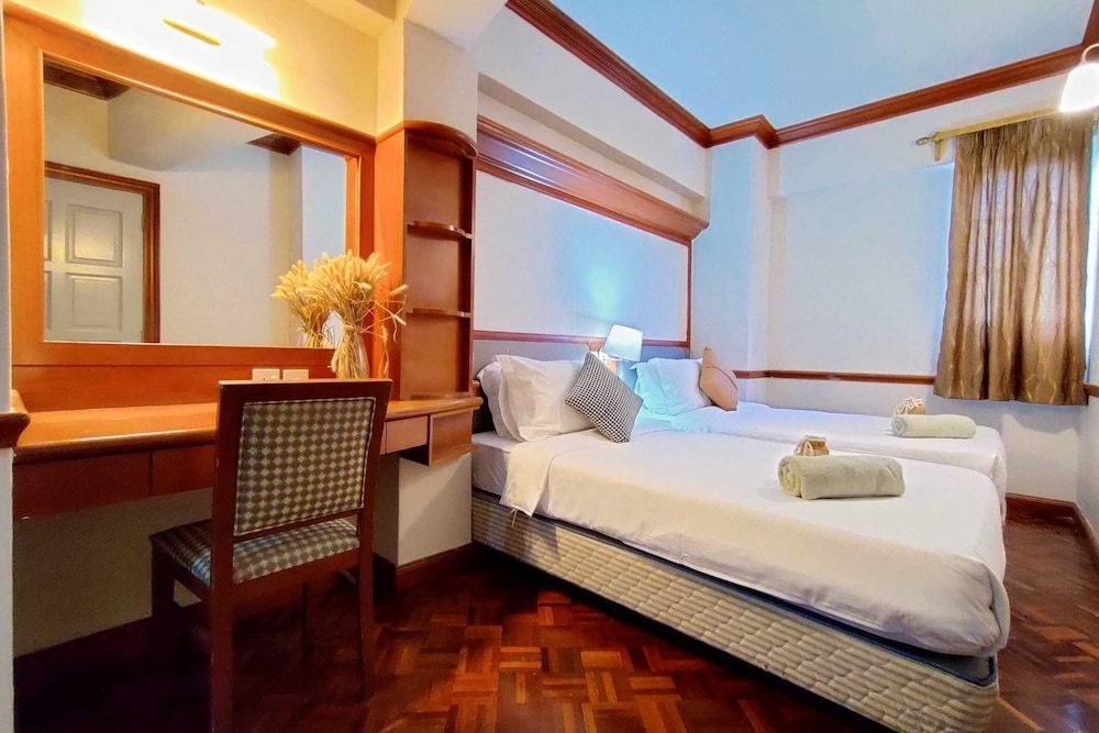 Star Regency by Plush Deluxe Penthouse 12