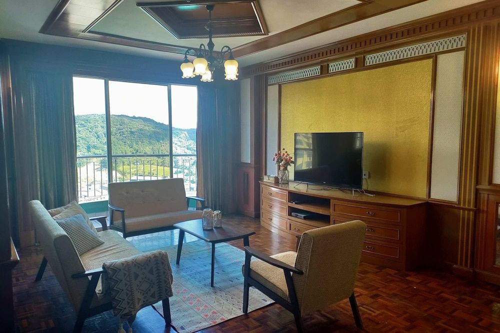 Star Regency by Plush Deluxe Penthouse 17