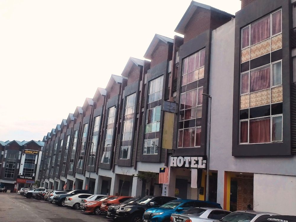 CAMERON KEA FARM HOTEL