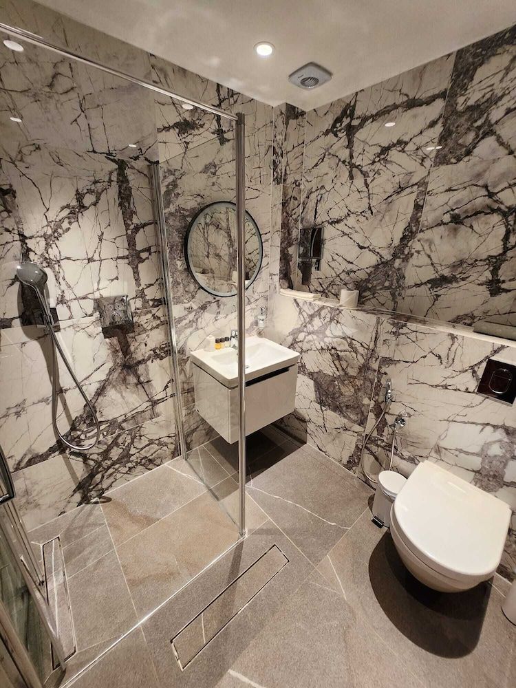 Weston Manor Hotel Classic Double Room 11