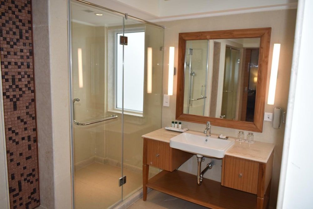 Superior Room, 1 Queen Bed, Bay View