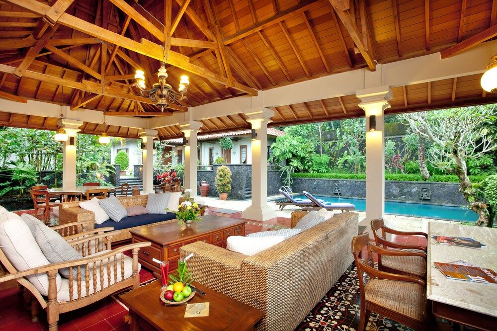 3 Bed Room Mayang Villa with Private Pool and Open Air Javanese Pendopo