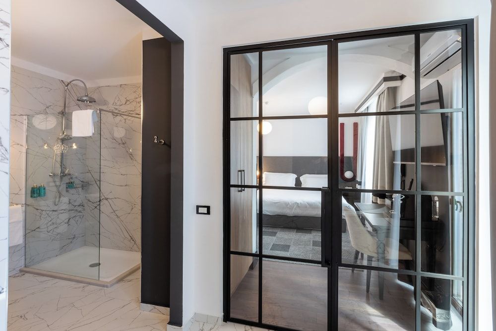 Castrum Wine Relais Junior Suite, Balcony 6