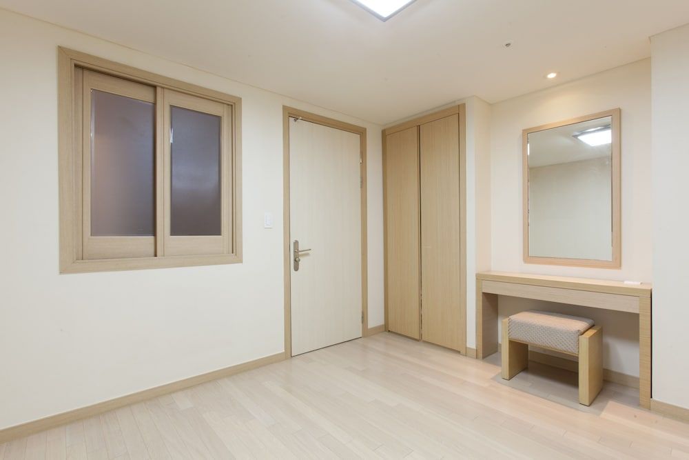 Kumho Tongyeong Marina Resort Suite Deluxe 4