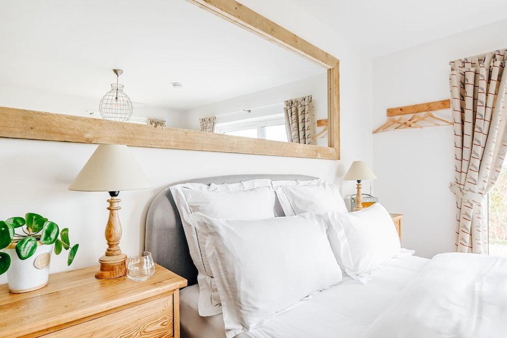 Lodge Studio, Queen and Twin, Patio