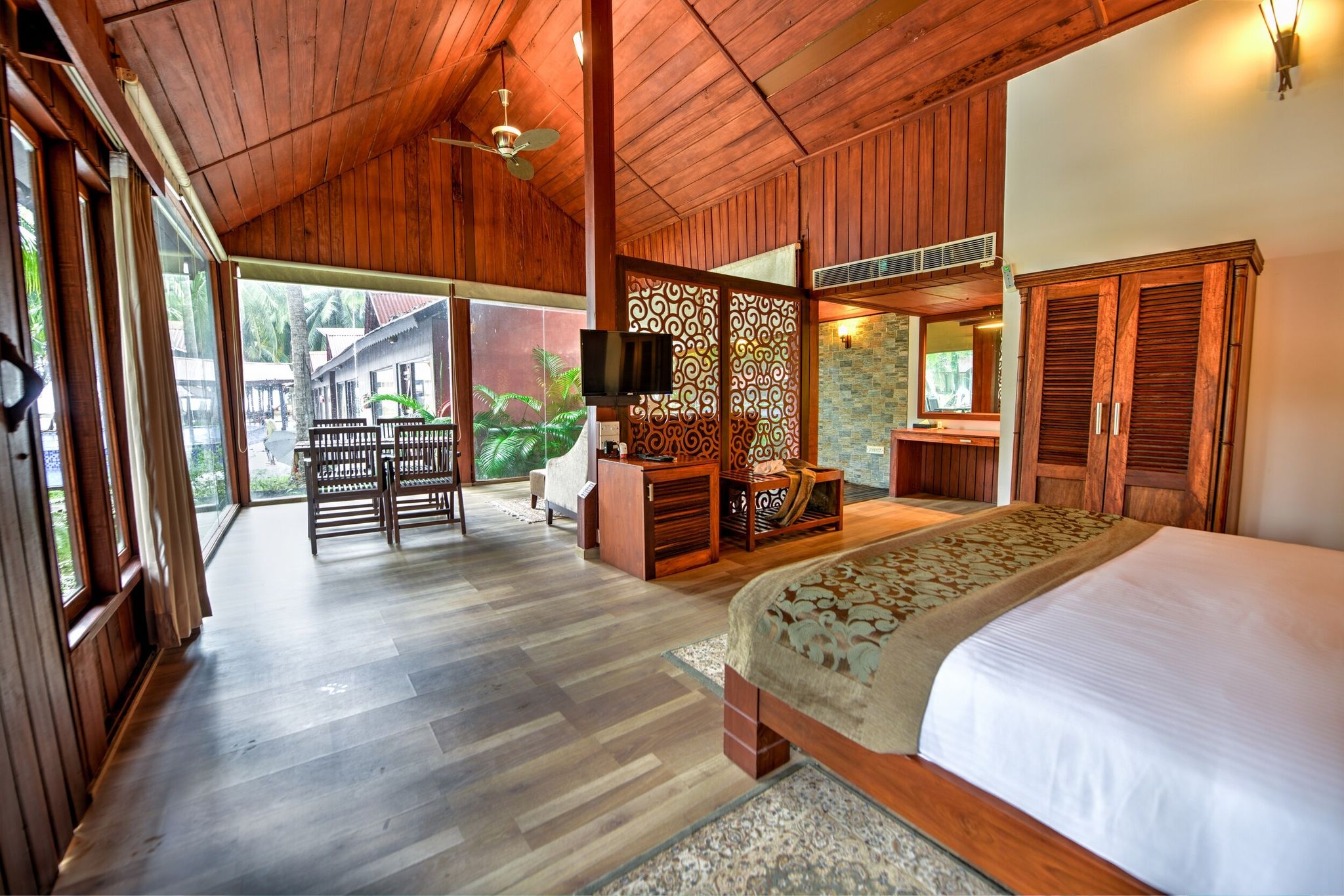 Indulgence Room (Ocean View)