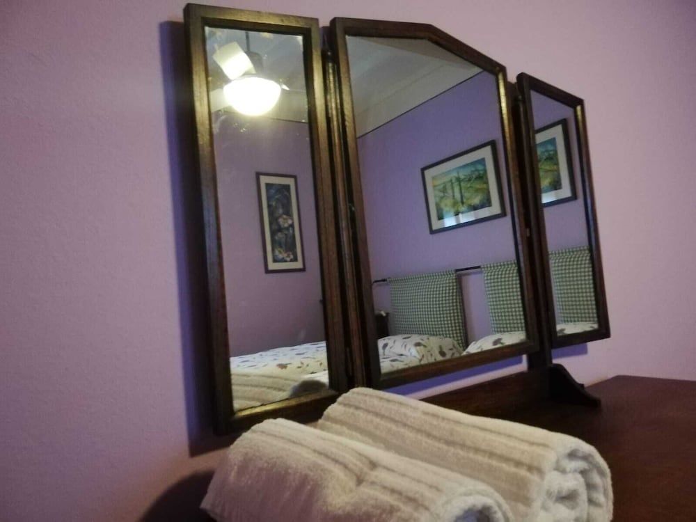 Twin Room, Shared Bathroom
