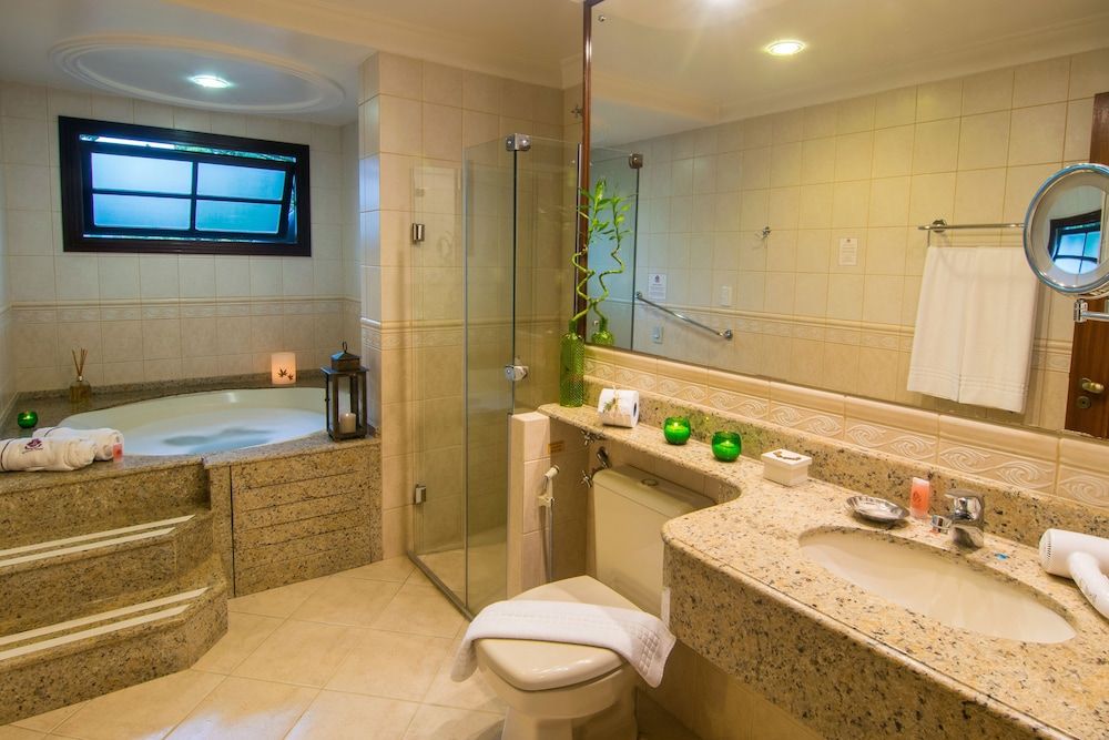 Suite com Banheira de Hidromassagem