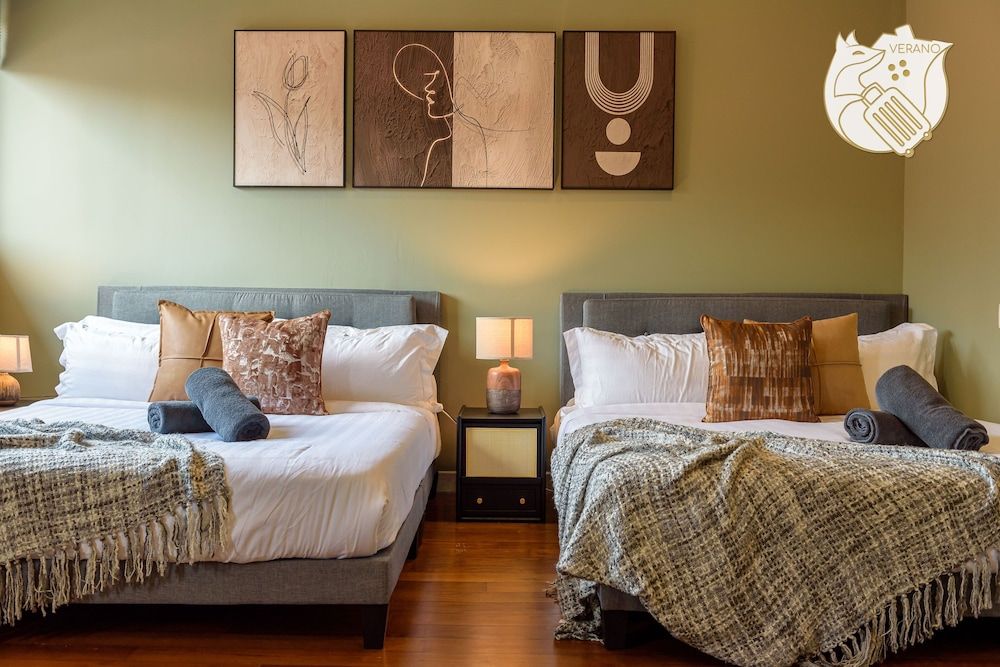 6BR Ampang Pool Villa 26P with Garden Luxury Villa 23