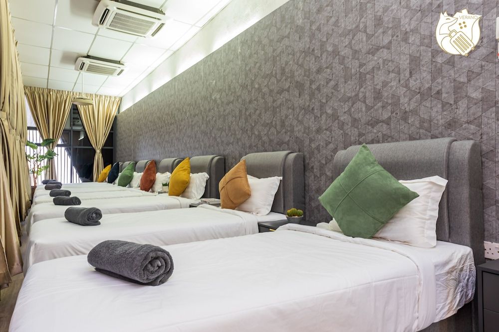 6BR Ampang Pool Villa 26P with Garden Luxury Villa 3