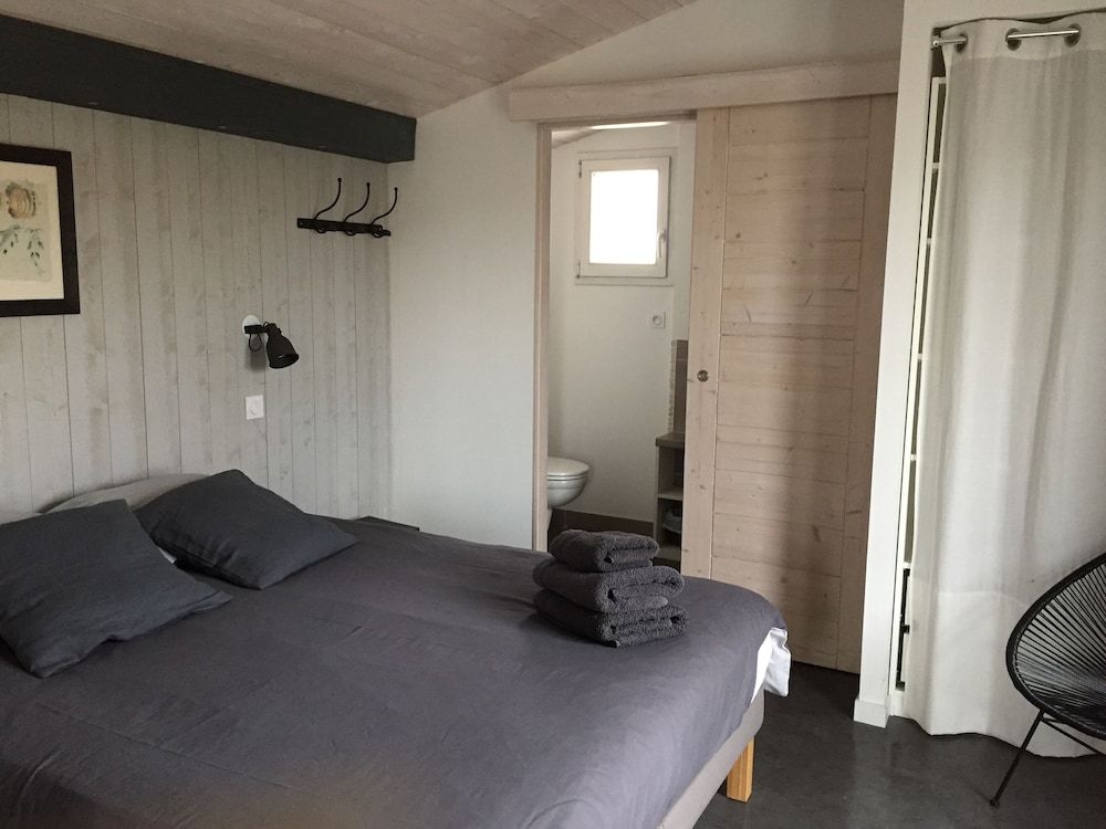 Basic Double Room