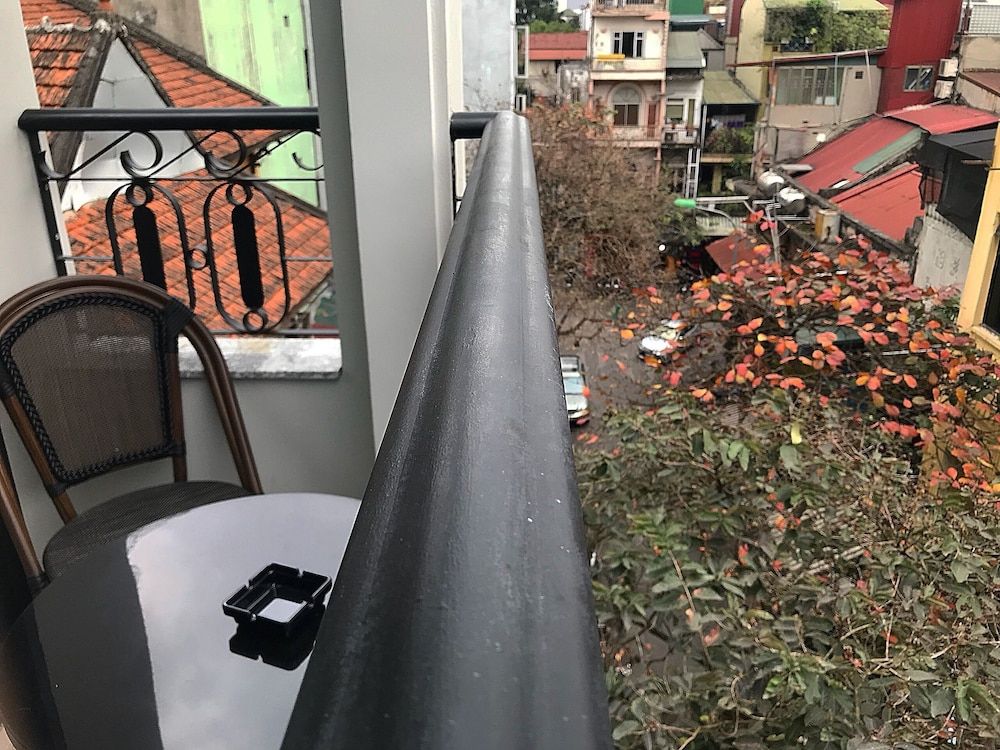 Stelward Prima Hotel Street View Balcony Suite 10