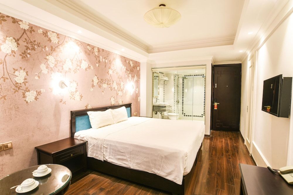 Stelward Prima Hotel Street View Balcony Suite 5