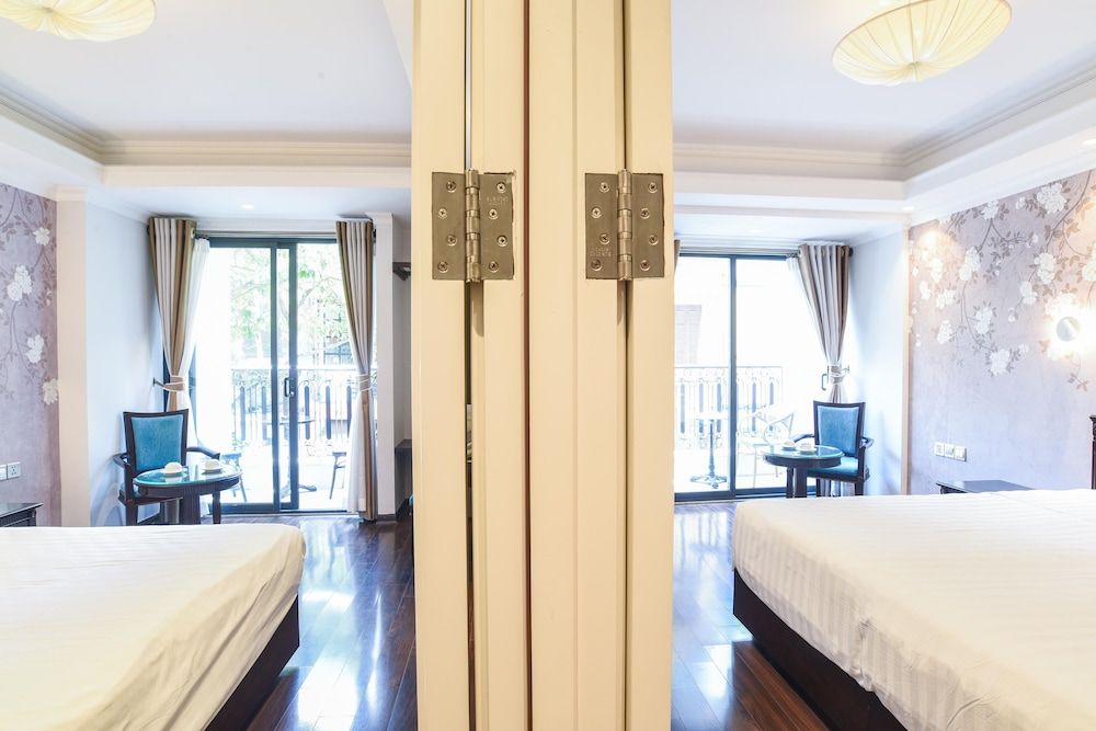 Stelward Prima Hotel Street View Balcony Interconnecting Suite 6