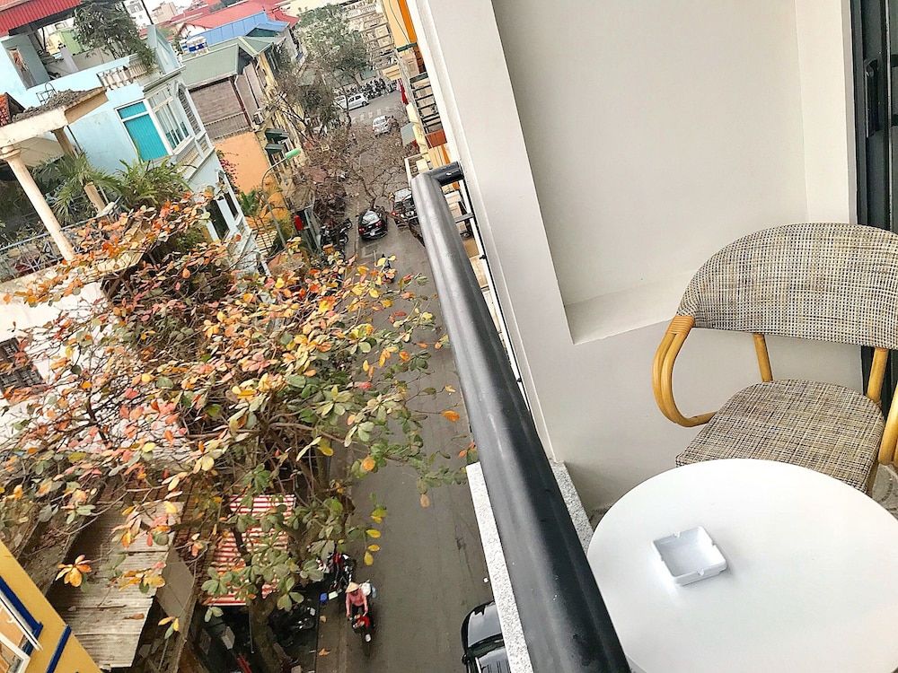 Stelward Prima Hotel Street View Balcony Suite 11