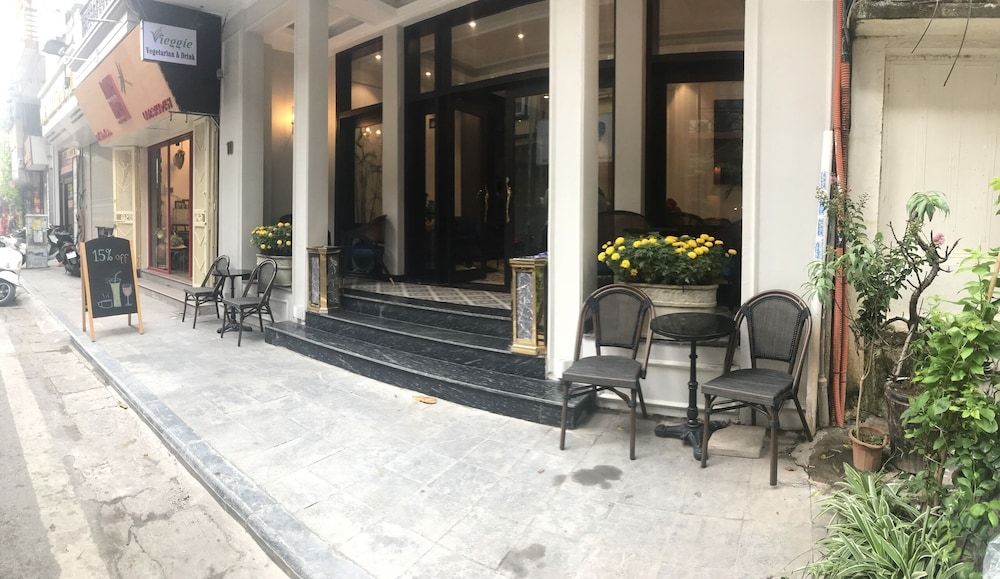 undefined Stelward Prima Hotel 4