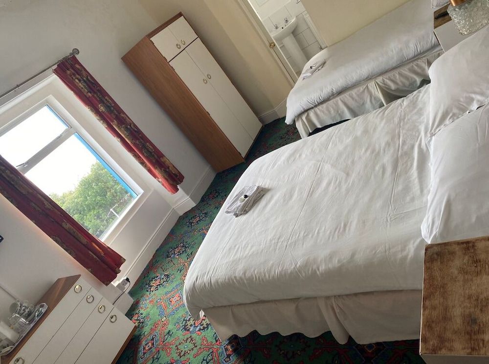 Deluxe Triple Room, Ensuite, Sea View