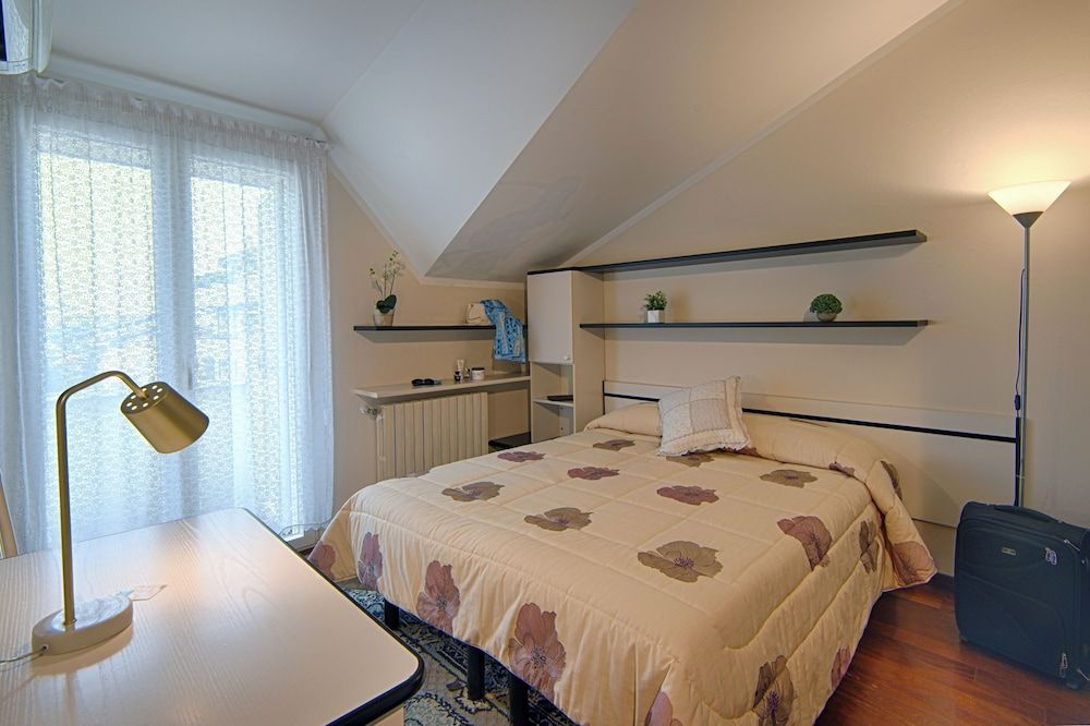 Romantic Double Room, Courtyard View