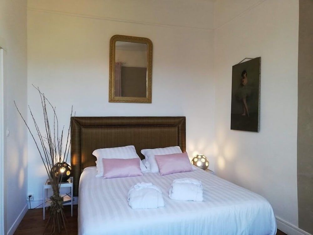 Comfort Double Room, Non Smoking (Chambre Beltza)