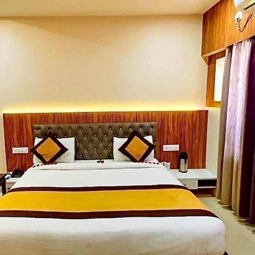 undefined Hotel Geeta Bilaspur 6