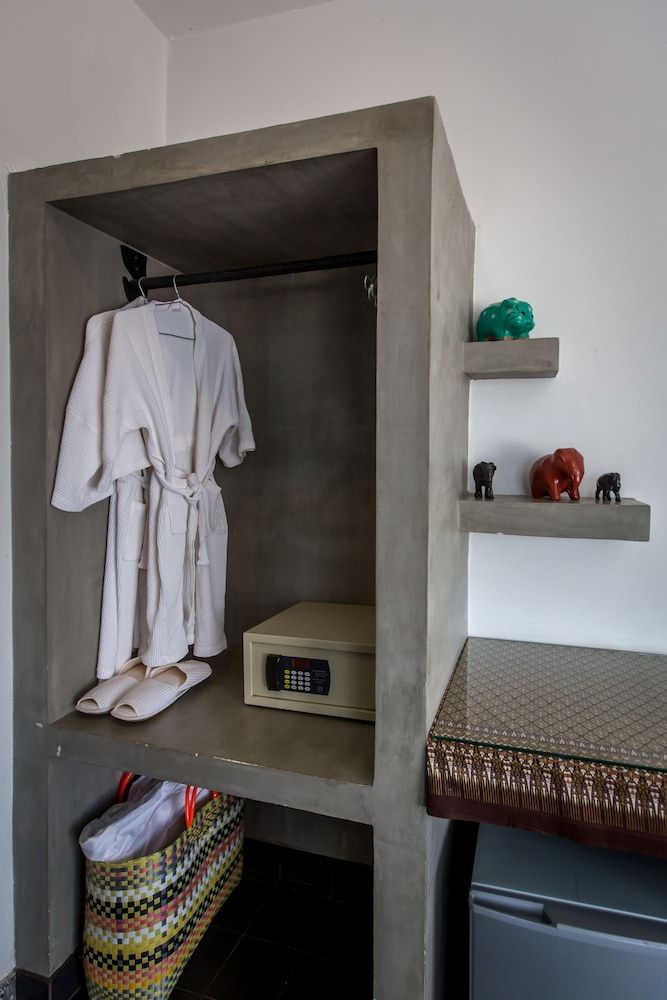 Baby Elephant Boutique Hotel Classic Double Room 9