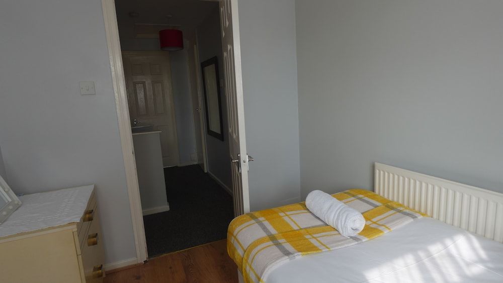 Basic Cabin, 3 Bedrooms