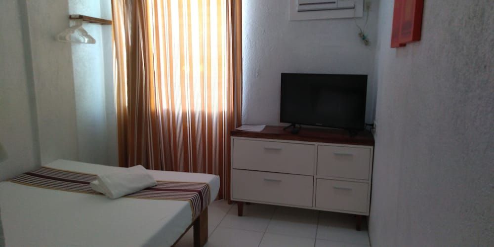 MR Holidays Hotel Standard Double Room 7