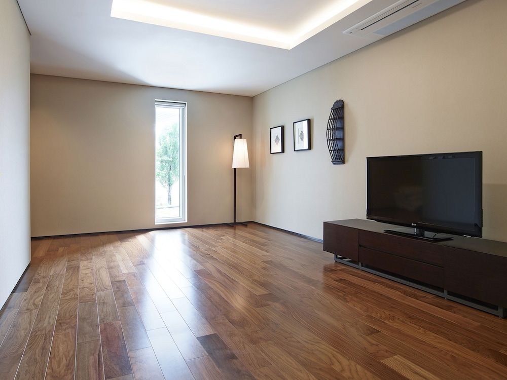 The Suites Hotel Namwon Villa (Maple) 5