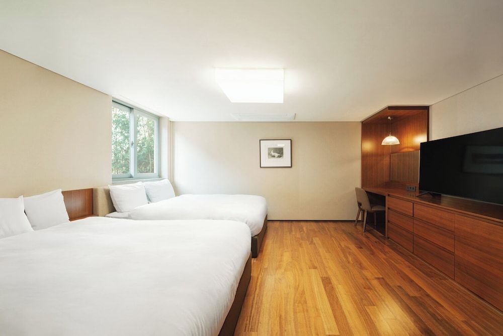 The Suites Hotel Namwon Villa (Cherry) 2