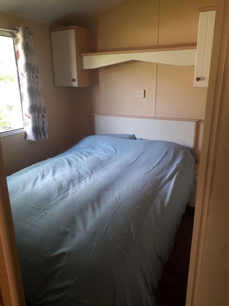 Cabin, Multiple Beds