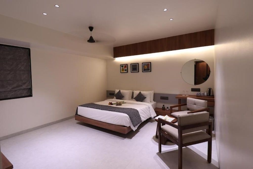 Hotel Chitra Executive Executive Double or Twin Room 8