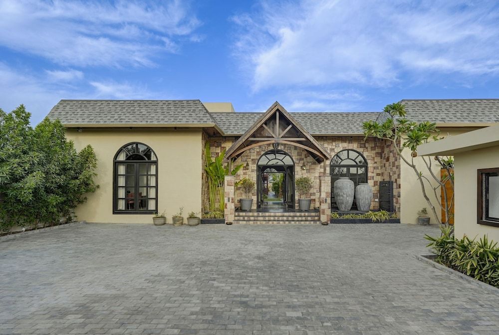 undefined Casawood Resort 8