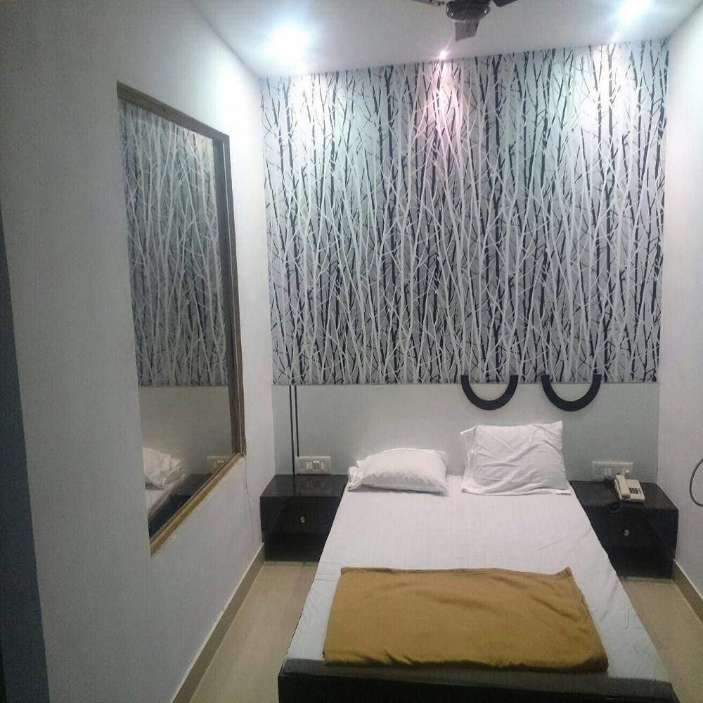 undefined Hotel Prince International 3