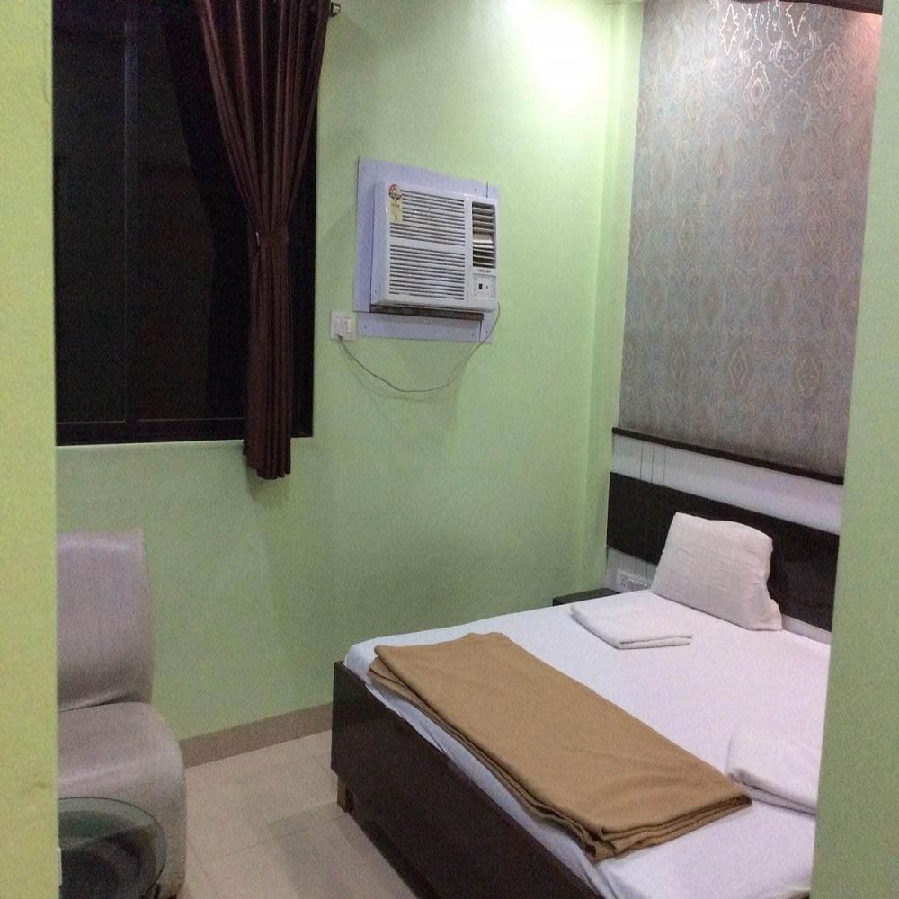 undefined Hotel Prince International 5