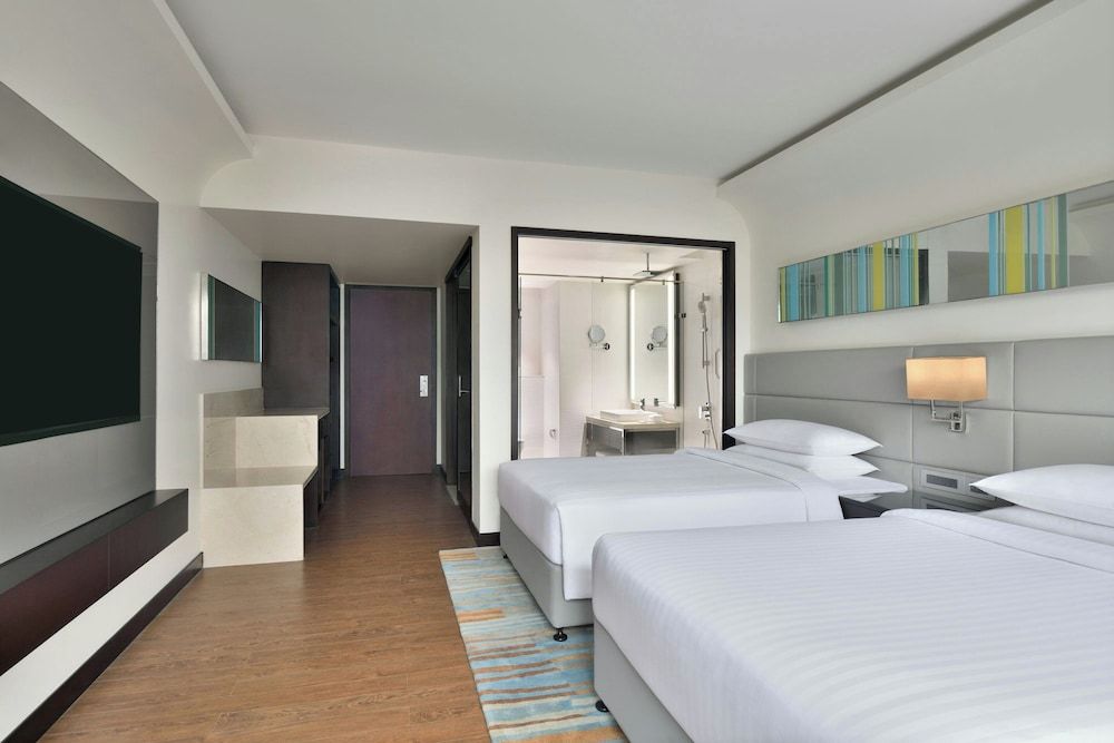 Room, 2 Twin Beds (View)