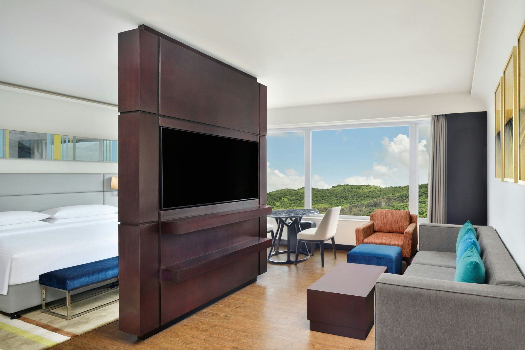 Hill View Suite Room