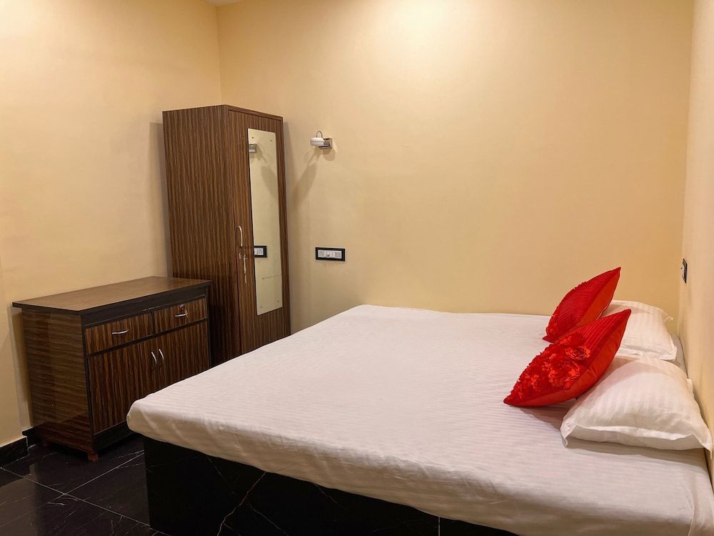 undefined Hotel Golden suites Vashi Navi mumbai 6