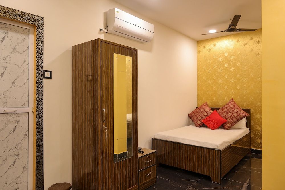 undefined Hotel Golden suites Vashi Navi mumbai 8
